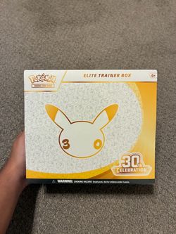 Pokemon 30th Celebration ETB