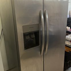 Frigidaire Side By Side Stainless Steel