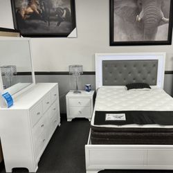 4PC White Queen Bedroom Set w/ LED Lights 