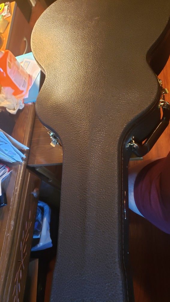Taylor Hardshell Case