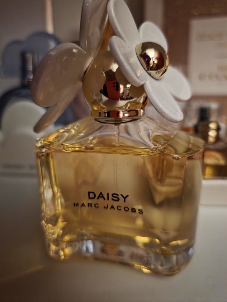 Marc Jacobs Perfume