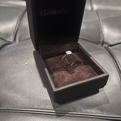 18K White gold Diamond Engagement Ring