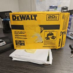 DeWalt Impact Driver Kit