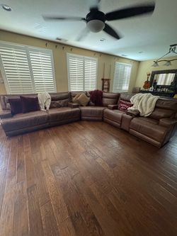 Couches recliner leather