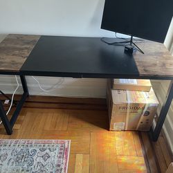 55” Computer Desk / Table