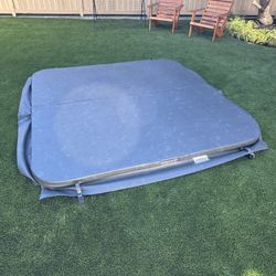 Brand New Vinyl Hot Tub Cover (85” X 85”)