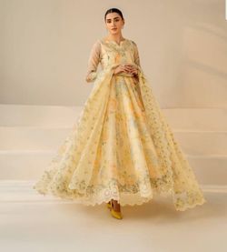Yellow dress