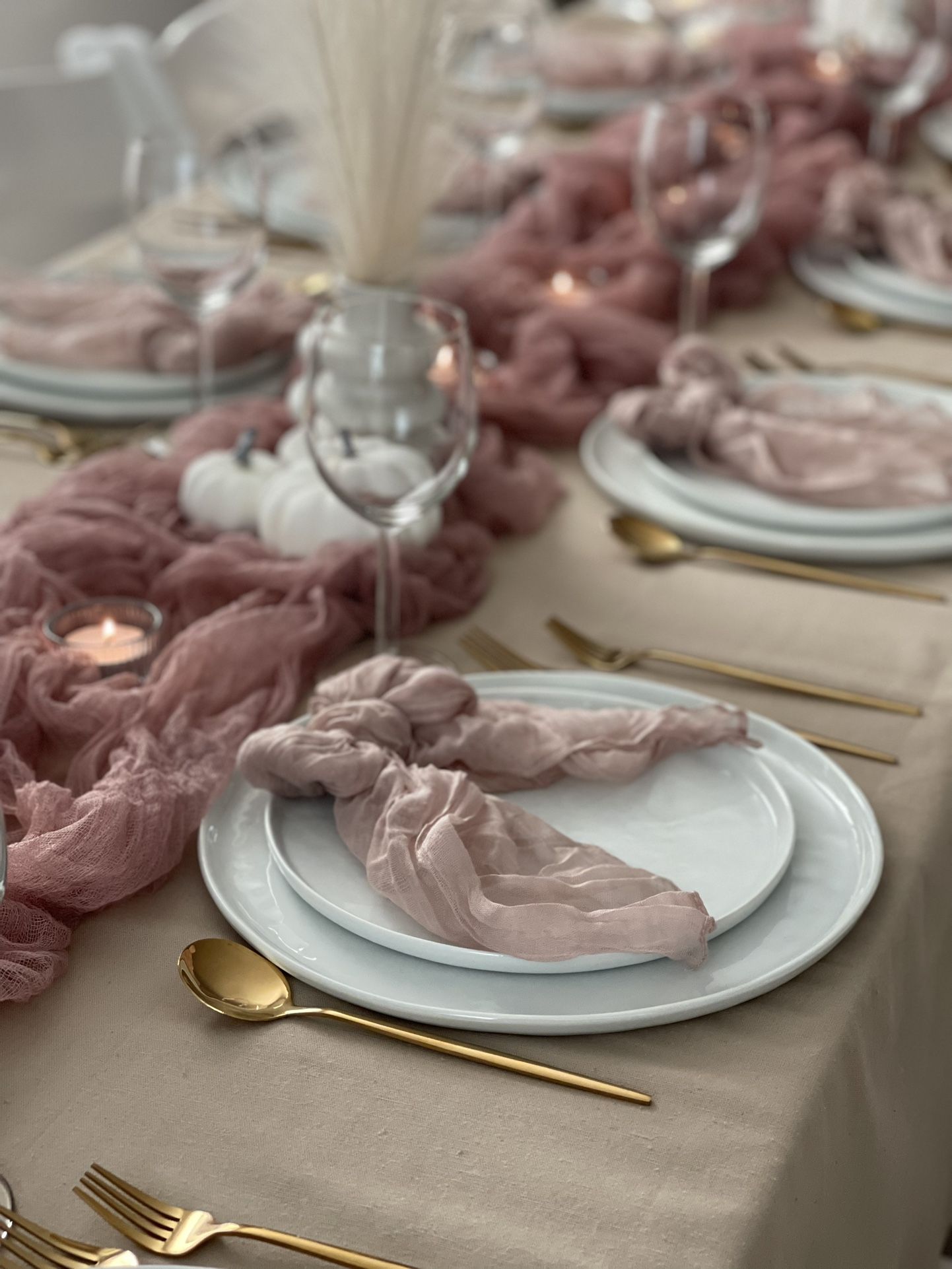 Crate And Barrel Mercer Plate Setting for Sale in WA OfferUp