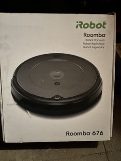 Robot Roomba 676 Vacuum 