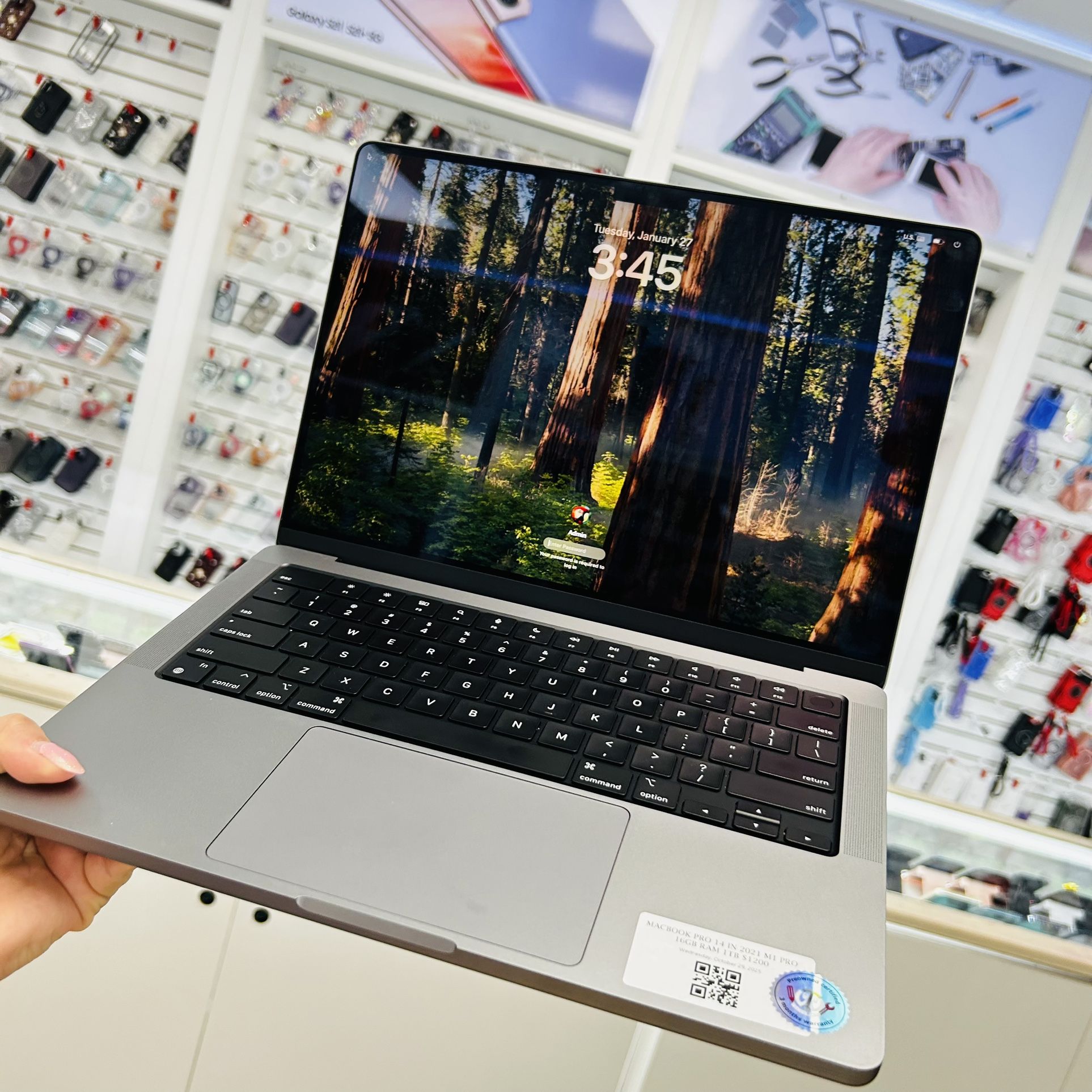 MacBook Pro 14 Inch 2021 M1 Pro 16GB Ram 1TB