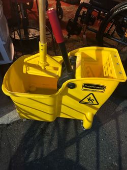 Rubbermaid Mop Bucket