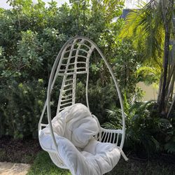 Hanging Egg Chair