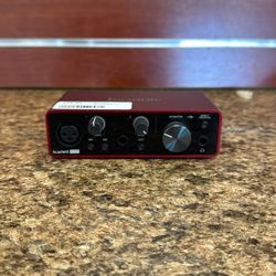 Music Gear Focusrite Scarlett Solo 