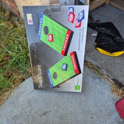MINI-cornhole game