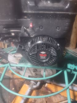 White men troweling machine