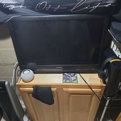 40 Inch Sylvania Tv