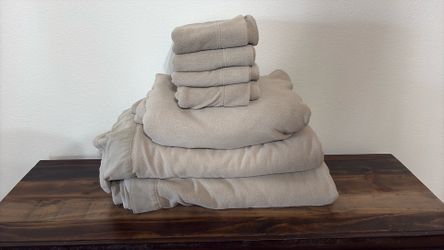 Queen size bedding
