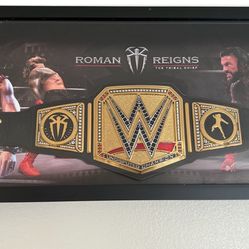WWE UNDISPUTED UNIVERSAL CHAMPIONSHIP BELT AUTOGRAPHED BY ROMAN REIGNS CUSTOM SHADOWBOX