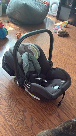 City Go Infant Car Seat and base