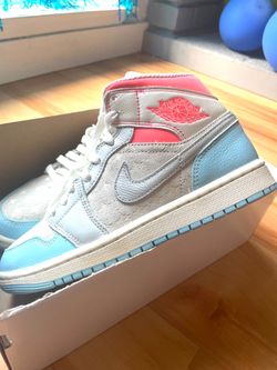 Air Jordan 1 Mid Sneakers