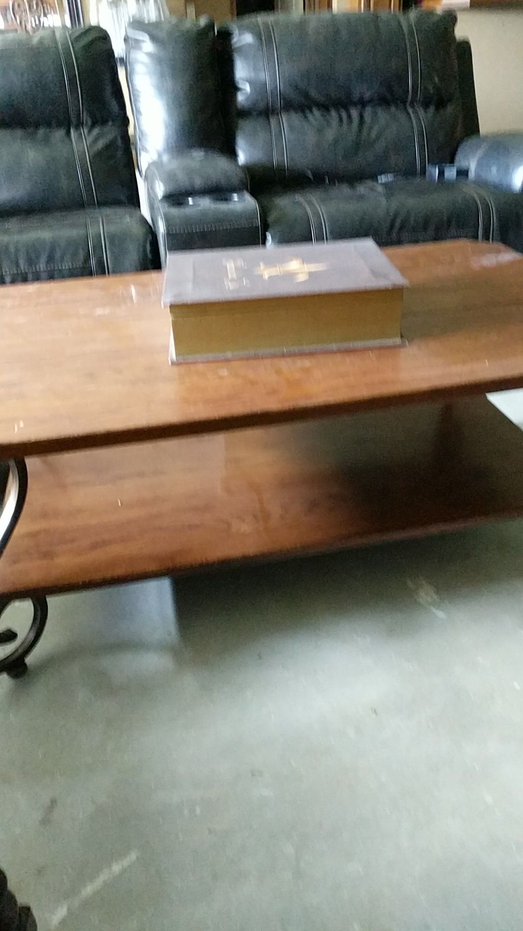 Coffee table, 2 end tables