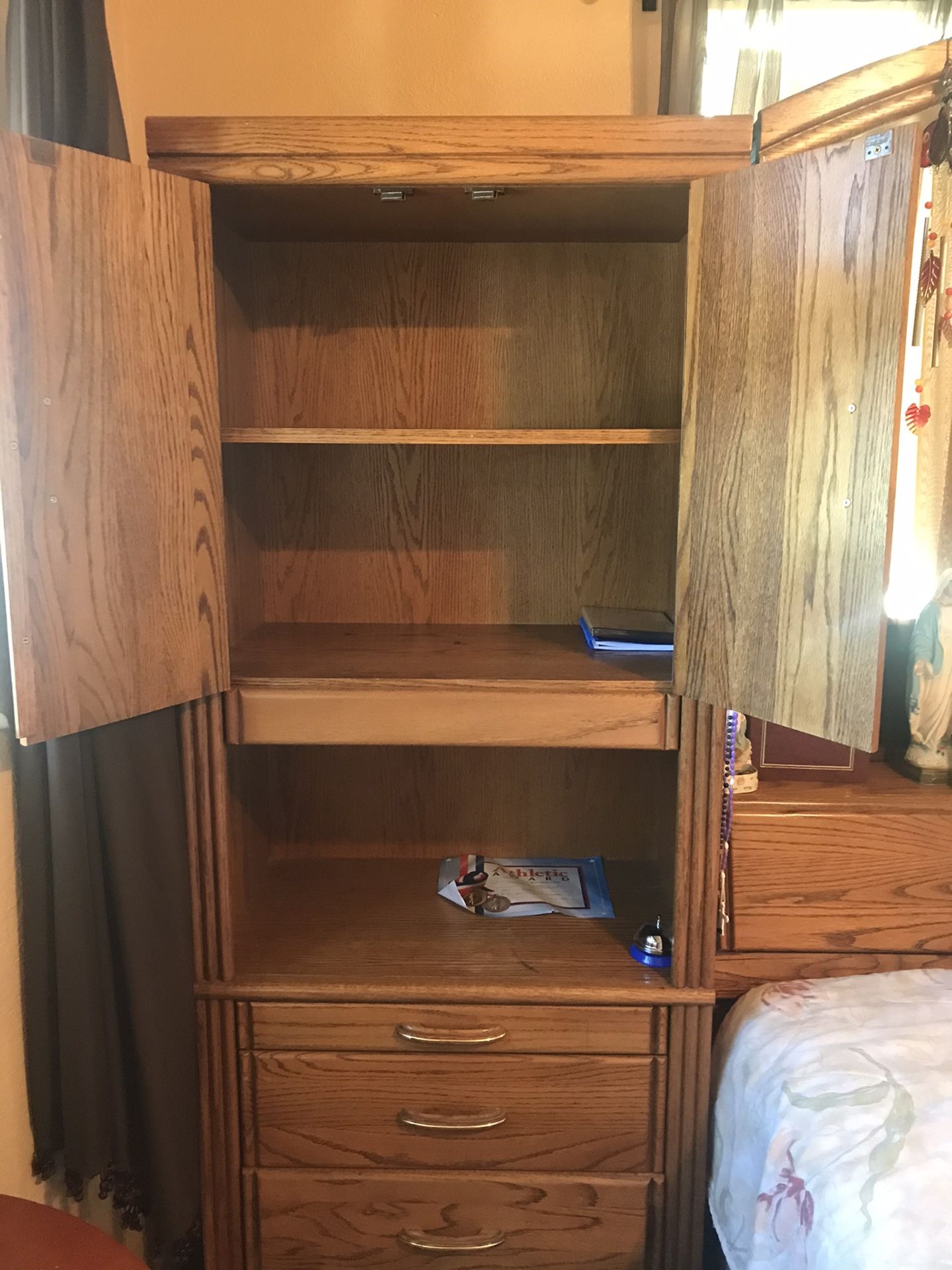 5pcs. Bedroom Set