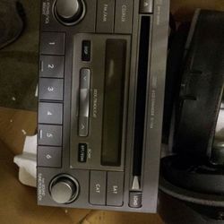 Subaru impreza Stock 6 cd changer