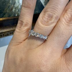 14K White Gold Natural Diamonds Absolutely Beautiful Ring Band