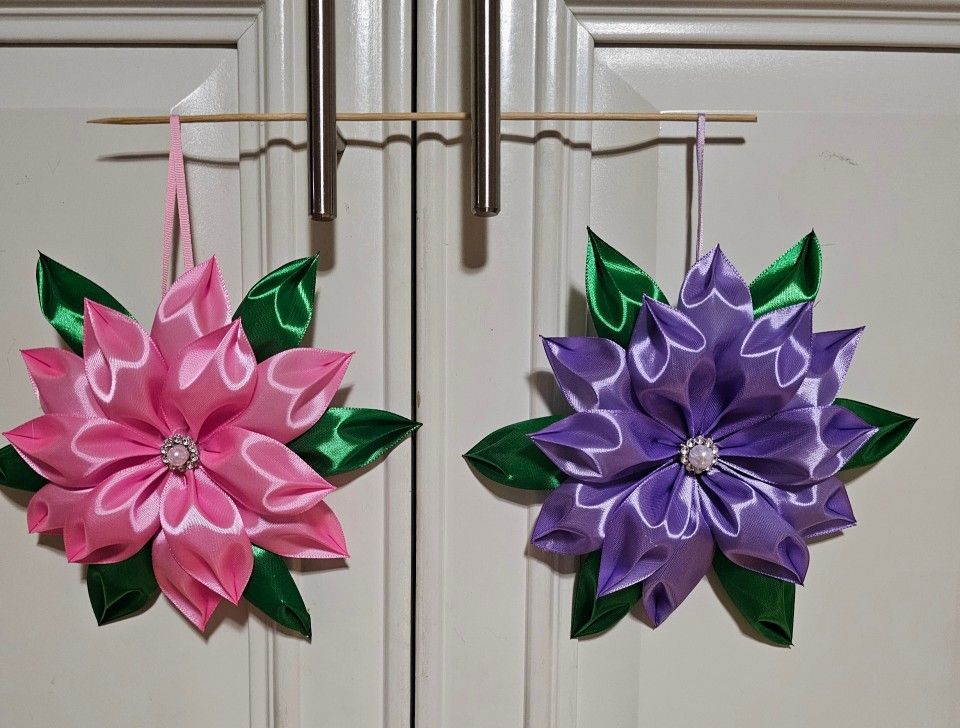 Christmas Tree Ribbon Flower Ornaments $7/each. Let's Me Know What Color You Want To Order