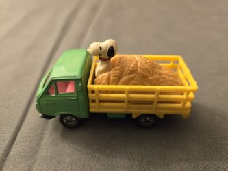 Vintage Aviva Toy Co. Snoopy Die Cast Hay Truck. No. C7.  US Syndicate 1958