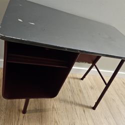 Free Desk