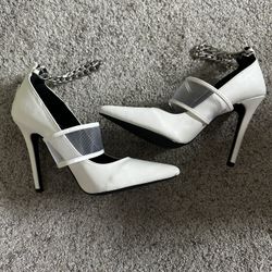 White Pointy Heel Size 7