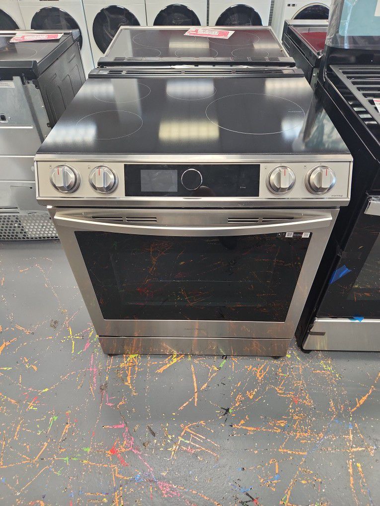 Amazing Samsung 30 Inches 6.3 Electric Induction Range  With Convection Oven And Air Fryer NE63T8911SS