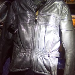 Bikers Club Women's Black Leather Jacket Size Medium 
