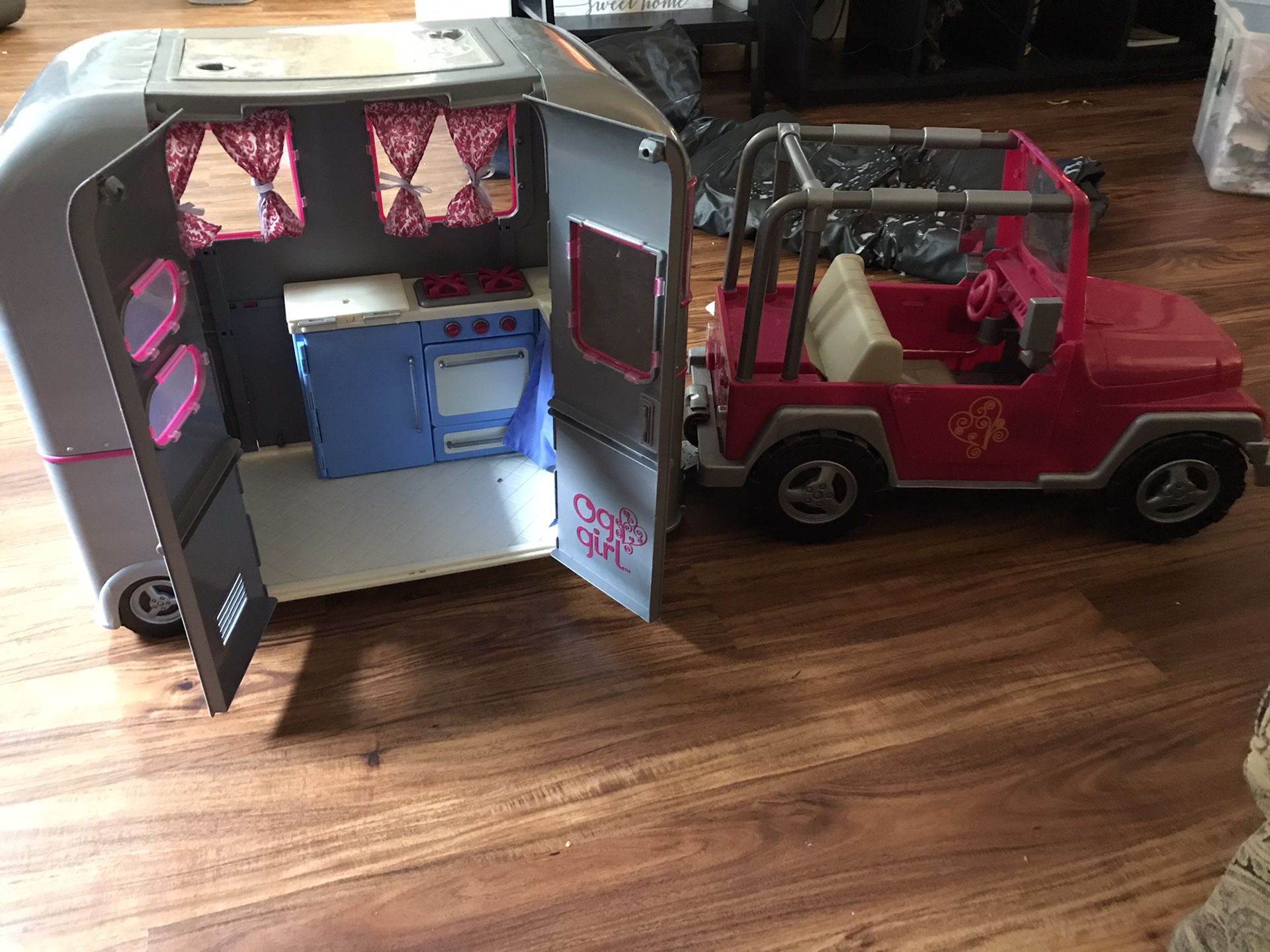 Og girl Jeep and Camper “for American Girl type of dolls”