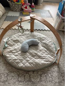 Tummy time mat