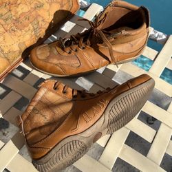 Vintage Alviero Martini 1a Classe Leather Shoes, Geo Collection featuring World Map Design, Made In Italy 