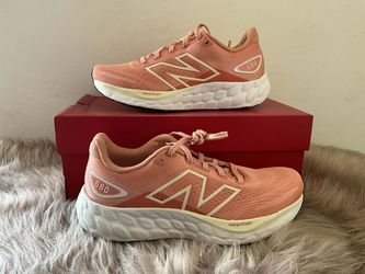 New Balance 680 v8. Size 6