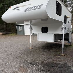 2009 Lance 845