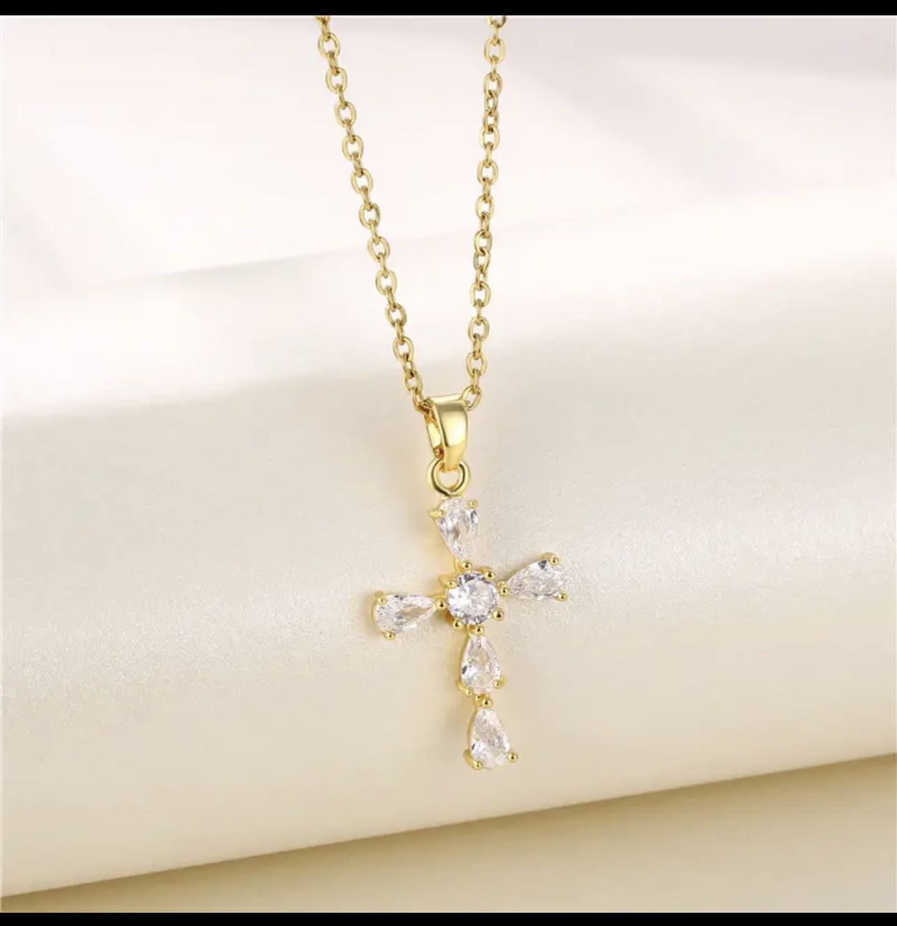 Stainless Steel Chain With Pendant. Not Allergic. Long Lasting Color