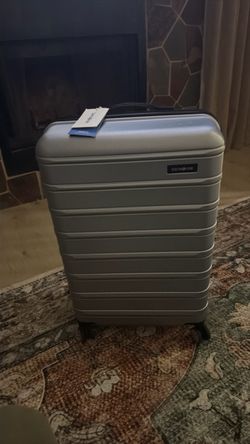 Samsonite Hard Shell Spinner Luggage