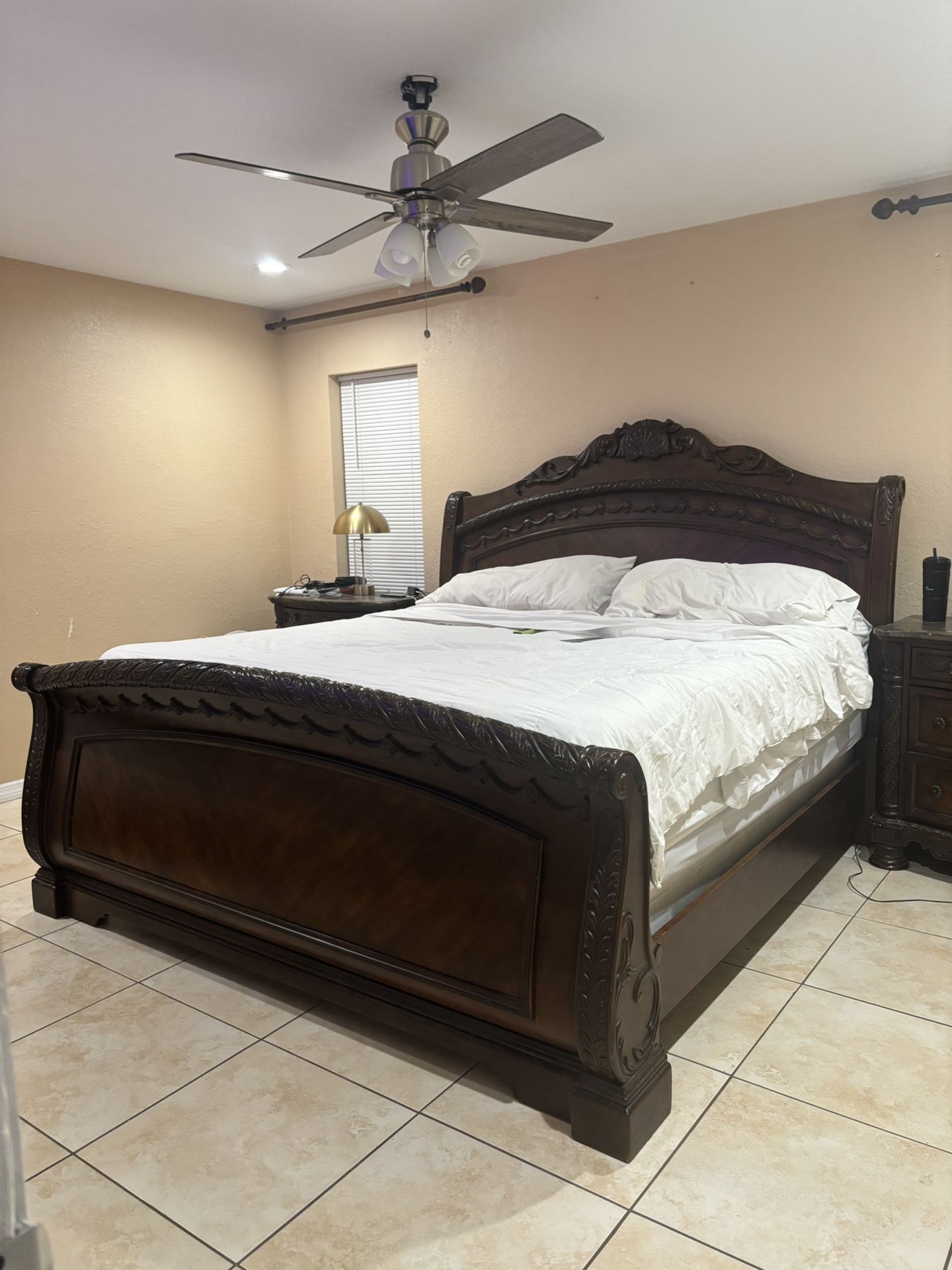King Bedroom Set And Mattress