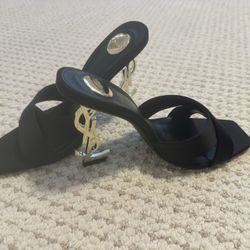 YSL sandal Size 36