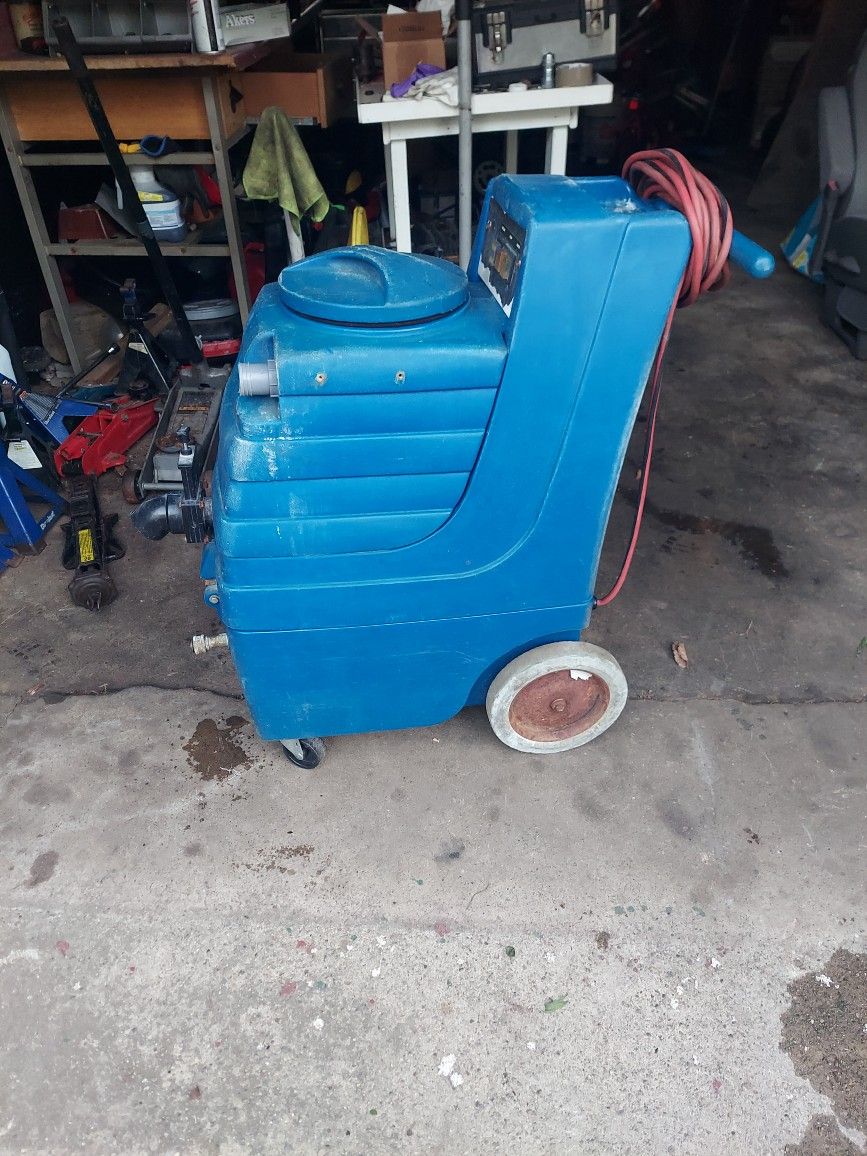 Portable Carpet Cleaning Machine.  used  Machine And Extensión Electric Cord. A