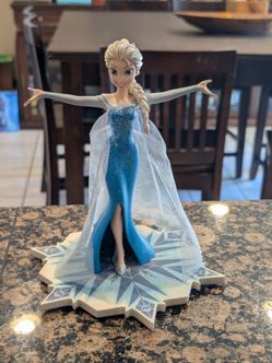 Disney parks Elsa figurine
