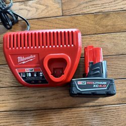 Milwaukee M12 Battery And Charger 