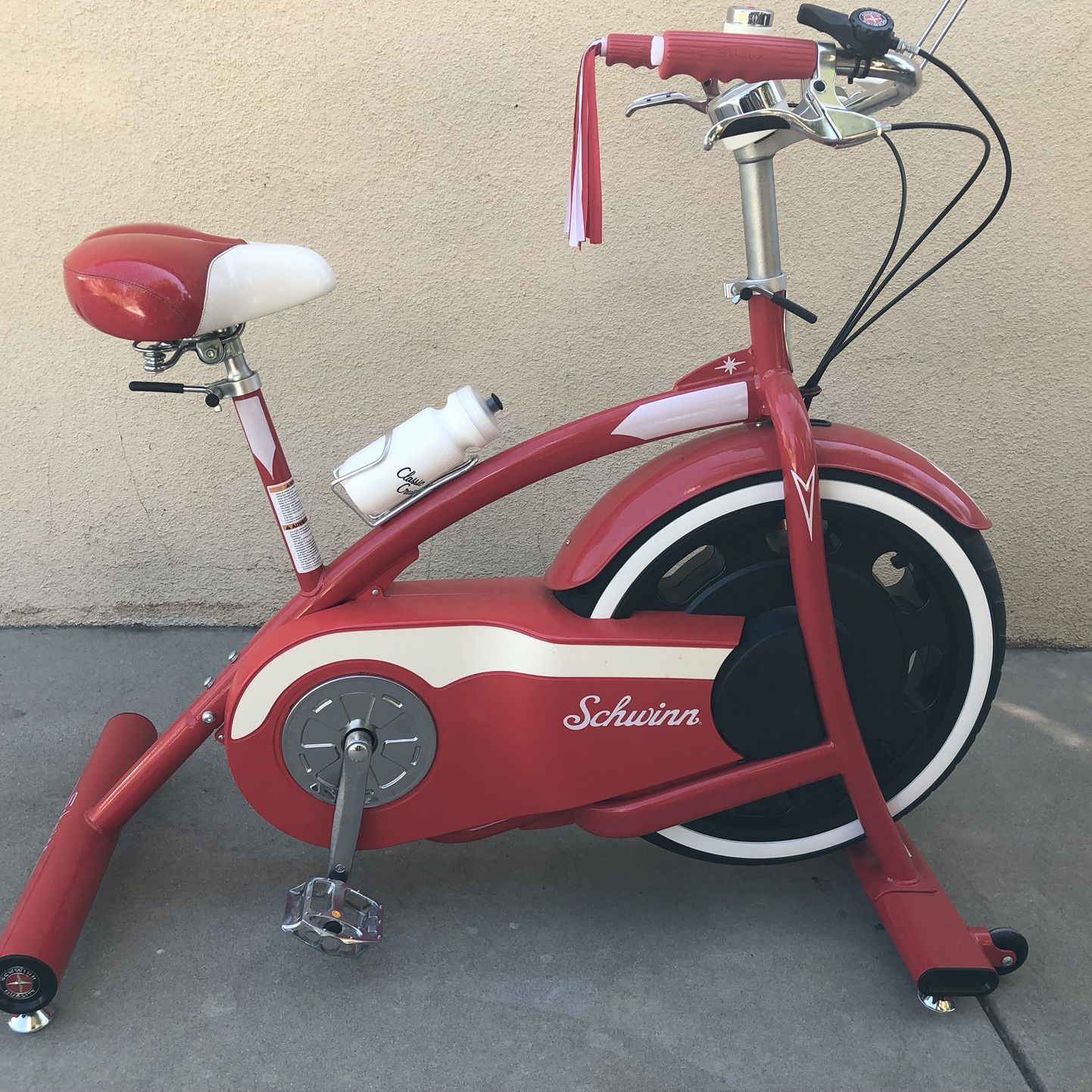 Cardio Equipment Schwinn Classic Cruiser Stationary Bike Schwinn