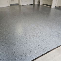 BEAUTIFUL GLOSSY EPOXY GARAGE FLOOR COATING
