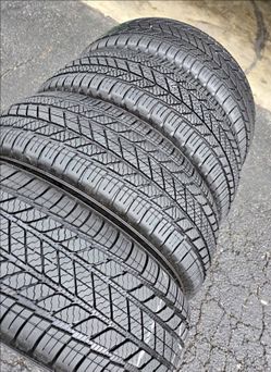 255/50/20 Bridgestone Selling a set of 4 tires in excellent condition 🫡