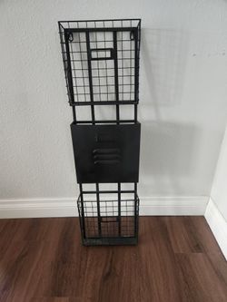Hanging file organizer